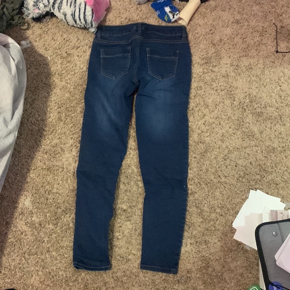 to small for me know so i don’t wear them - Picture 3 of 3